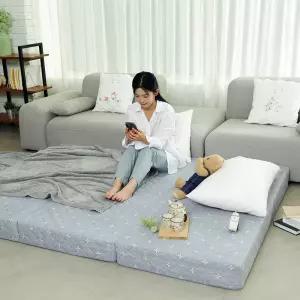 코트니아 [출시이벤트/7cm/10cm/15cm] 플라워 3단 접이식 매트리스 원룸 바닥 단단한 수면매트 자취 접는 침대 매트릭스 토퍼 HR고탄성폼