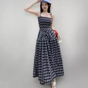 여성 체크 무늬 뷔스티에 A라인 긴 나시 원피스