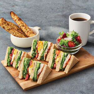 [파리크라상] 샐러드 듬뿍 클럽 샌드위치 브런치