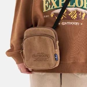 갤러리아 [아웃도어프로덕츠키즈)코듀로이 핸드폰 백OD255AAB03_BEI