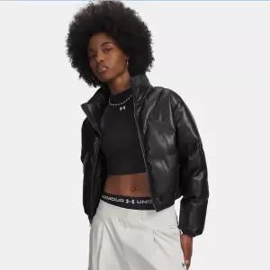 [언더아머](대전신세계)6006436-002 블랙 UA 래티튜드 레더 여성 푸퍼 재킷 경량패딩 스포츠 패딩