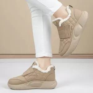 데일리 겨울 여성 방한화 기모 퍼안감 퀼팅 발편한 겨울신발 3cm굽 3컬러