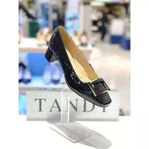 [탠디]여성 골드 장식 쿠션 가죽 에나멜 구두 TD122W006Y1