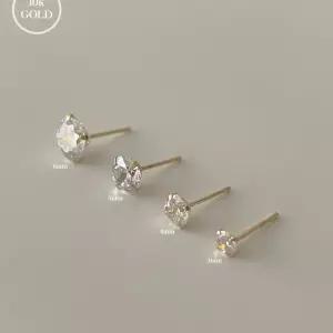(10k gold) Diamond earrings E 132