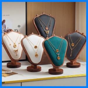 나무 보석 목걸이 보석 디스플레이 프레임 고급 인상 모델 카운터 창 디스플레이 소품 목걸이 프레임