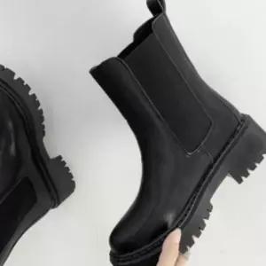 K31 여성패션부츠 첼시부츠 미들힐 삭스 반부츠 블랙