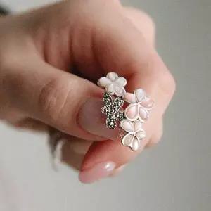 바이데이지 핑크자개 플라워 실버 목걸이 Bn0607