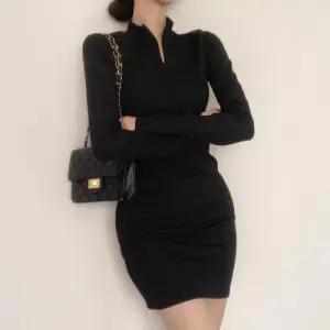 지퍼넥 캐주얼 슬림핏 원피스