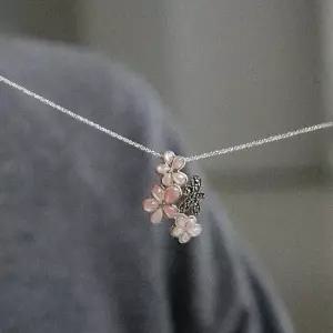 핑크자개 플라워 실버 목걸이 Bn0607