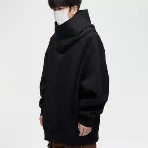 오버핏 데일리룩 넉넉핏 긴팔 넓은 하이넥 커플 독특한패션 유니크한 턱받이