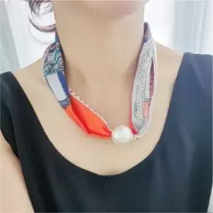[기회공작소] 원터치 자석 스카프 예쁜스카프 진주목걸이 봄 가을 부드러운 실크 느낌 예쁜스카프
