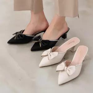 여성 블랙 베이지 리본 뾰족앞코 뮬 트임 구두 샌들