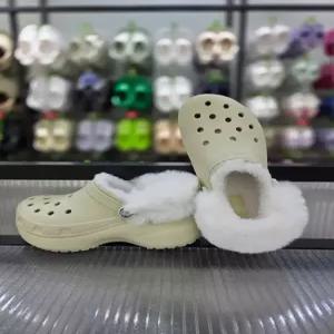 [크록스]여성 키높이 클래식 플랫폼 퍼즈 라인드 클로그 212854-2Y2/애플아울렛