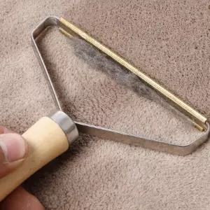 우드핸들 수동 보풀제거기 옷 니트 카펫 강아지 고양이 반려동물 털제거 휴대용 집사 필수템