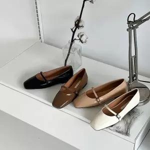 [하프클럽/]여성 메리제인 스퀘어토 플랫슈즈 데일리룩 버클장식