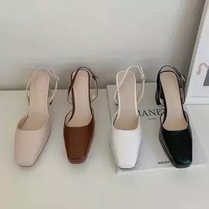가보시 통굽 세미 스퀘어 쉐입 데일리무드 슬링백힐 WE81199