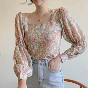 플라워 패턴 쉬폰 퍼프 슬리브 스퀘어넥 블라우스셔링 여자 봄꽃룩 쉬블라우스 여리여리 페미닌무드 밴딩