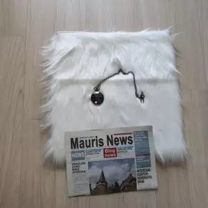 겨울 인테리어 촬영 소품 인조퍼 털 러그퍼러그 미니 사각 양털 발매트 카페 소형 방석