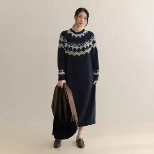 [하프클럽/]피근 노르딕 배색 니트 원피스