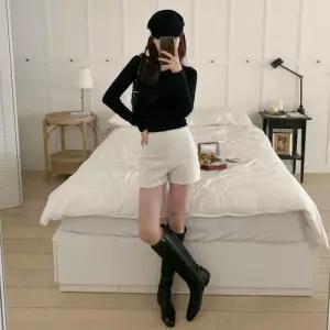 여성 도톰 기모 하이웨스트 숏팬츠