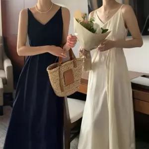 [옷자락] 여자 데일리룩 데이트룩 여자스러운 끈나시 롱 원피스