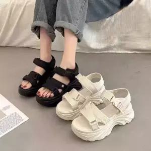 키높이 여성 발편한 퀄팅 샌들 6cm 여름 여자 슬리퍼통굽샌달 높이 통굽 폭신한 비치 아쿠아