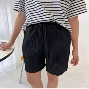여자 여름 차이블 플리츠 반바지 허리밴딩 바캉스룩팬츠 와이드 밴팬츠 밴바지 고무줄 여성 홈웨어 름바지