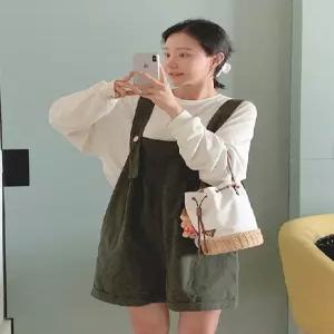 우드버튼 카키 롤업 하프 멜빵 오버롤 (one color)