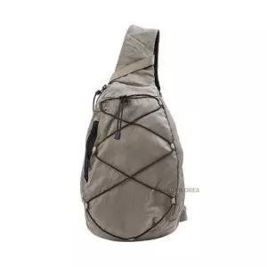 [CP컴퍼니] FW25 남성 나일론 B 크로스백 19CMAC735A 005269G 356