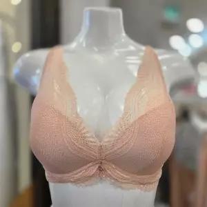 [비비안]BR1718A 노와이어 레이스 망사 브라