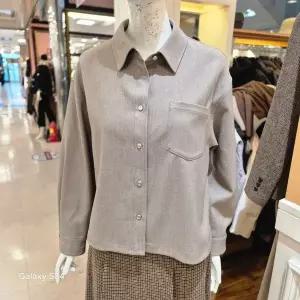 [하프클럽/] 올앤썬드리 겨울25 루시올 블라우스 A5WAB411