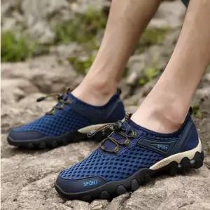 트레킹화 남성 메쉬 아쿠아슈즈 운동화 3컬러 샌들