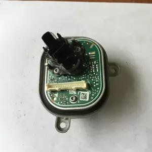 호환   헤드 라이트 DRL 주간 주행등 모듈 LED 조명 OE 1305715395 1305715396 아우디 A4 B9 2015