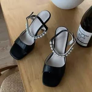 [하프클럽/]모임 룩 정장 앵클 스트랩 진주 오픈 샌들 힐 여성