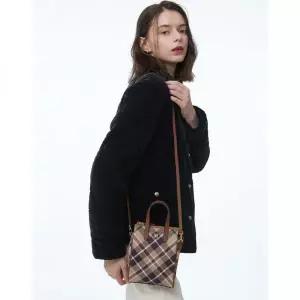 닥스 액세서리 여성 24FW WCWA4F935W2 스테디셀러 브라운 체크 가죽 미니크로스백