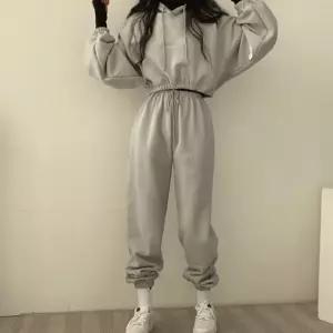 쿨샵 여성 캐주얼 츄리닝세트 크롭후드 조거팬츠셋업맨투맨 긴팔티셔츠 오버핏 빅사이즈 데일리 남여공용