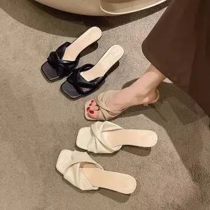 트위스트 트랩 뮬슬리퍼 여성 데일리 하이힐 샌들슈즈 패션 모던 오피 여름 세련된