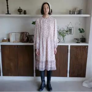 갤러리아 [써스데이아일랜드]2025 F/W 패턴 보더MIX 미니 원피스 (T256MOP165W)