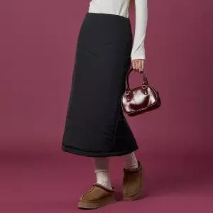 [KOLEAT]패딩 방한 보온 도톰 누빔 무지 롱스커트 [블랙]