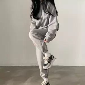 여성 캐주얼 레이어드 루즈핏 조커 트레이닝복 세트 WECB949