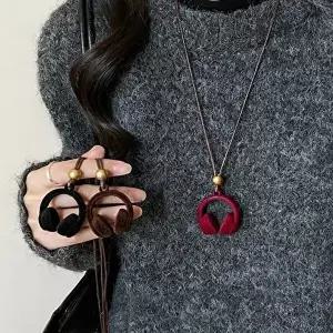 [HOLYG]아리엘 포근한 벨벳 미니 헤드셋 롱 니트 찰떡 겨울 포인트 목걸이