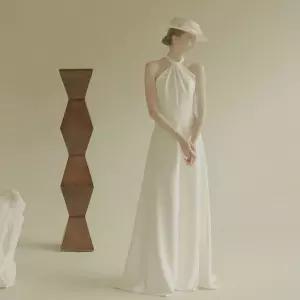 홀터넥 웨딩 셀프 웨딩드레스 이브닝 연주회