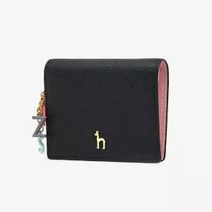 [헤지스](센텀시티점)블랙 가죽 골드퍼피 로고 레터링장식 2단 반지갑 HIWA5F613BK