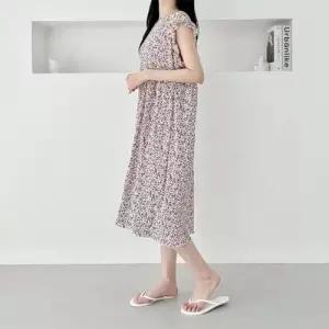 이쁘다요 냉주름 프릴 어깨 나시 컬러 원피스 WFLMPLA