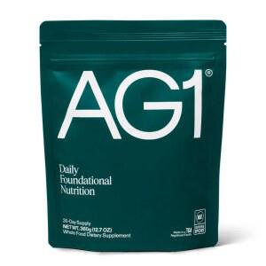 AG1 그린스 파우더 리필 파우치 u2013 75 비타민, 멀티비타민 및 프로바이오틱스 | 장 지원 , 케토, 텐 프리 운동용 보충제 - 전용, 클래식 포뮬러