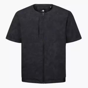 데상트골프패딩 JQS DP31MFDJ94-BLKG 남성 패턴 반팔 패딩 점퍼 / BLACK