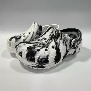 [크록스] 클래식 마블 클로그 토들러206838-066