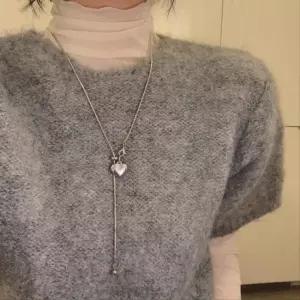 [옷자락] 여자 실루엣 하트 슬라이드 길이조절 스네이크체인 목걸이