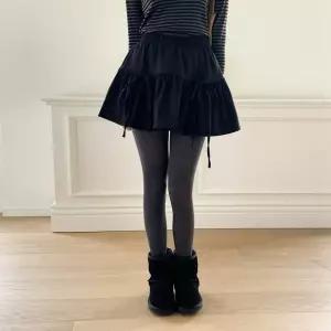 여성용 겨울 따뜻한 프릴 디자인 플레어 미니 스커트