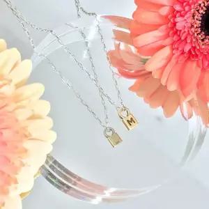 아크릴 악세사리 사진 촬영 소품 원형 사각 2type [화장품 쇼핑몰 감성 제품 투명 받